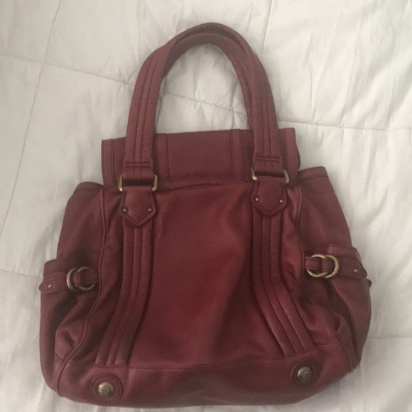 Great purse that needs a loving home - Picture 2 of 6